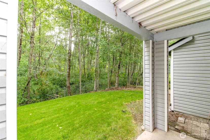 Property photo for 33020 10th Avenue Sw #d102, Federal Way photo 17