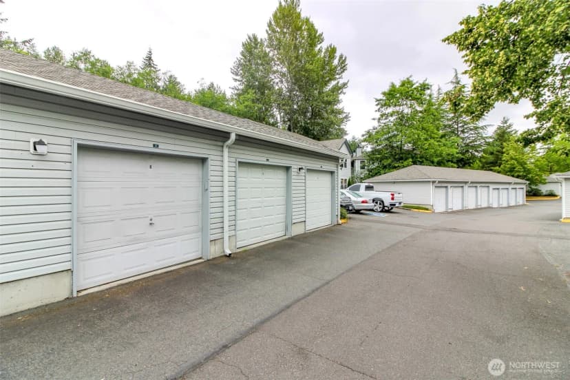 Property photo for 33020 10th Avenue Sw #d102, Federal Way photo 21