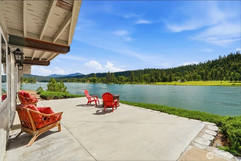 Property photo for 128 S River Rd, Cusick photo 22