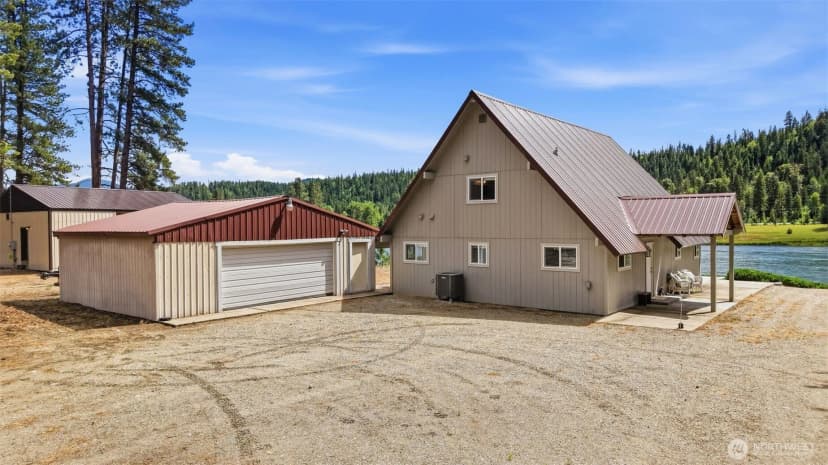 Property photo for 128 S River Rd, Cusick photo 26