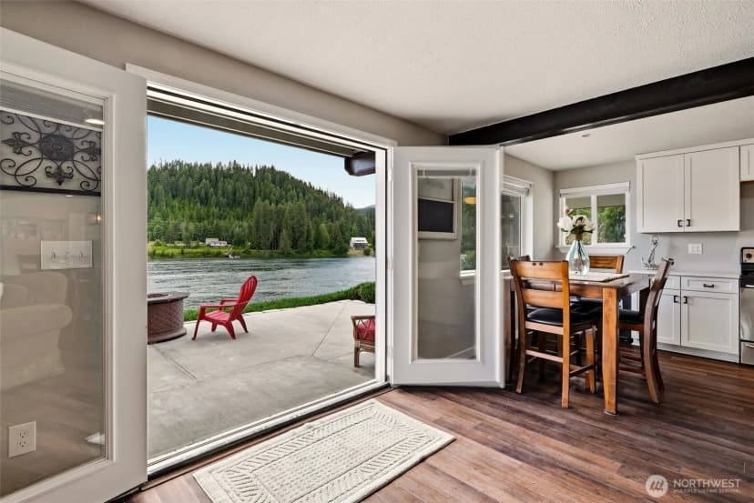 Property photo for 128 S River Rd, Cusick photo 12