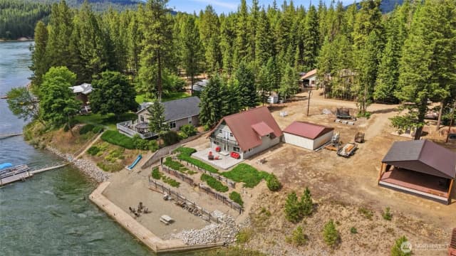 Property photo for 128 S River Rd, Cusick