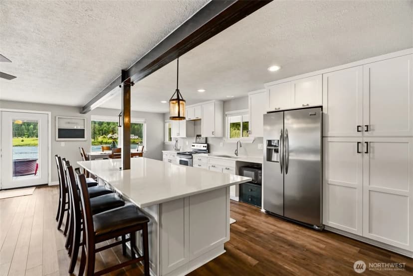 Property photo for 128 S River Rd, Cusick photo 8
