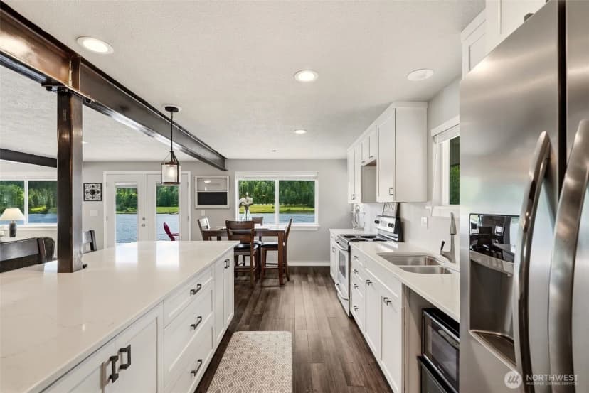 Property photo for 128 S River Rd, Cusick photo 9