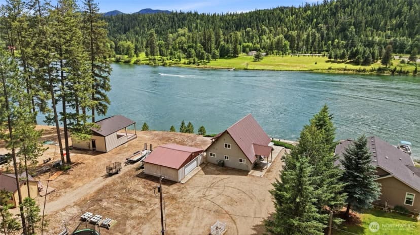 Property photo for 128 S River Rd, Cusick photo 5