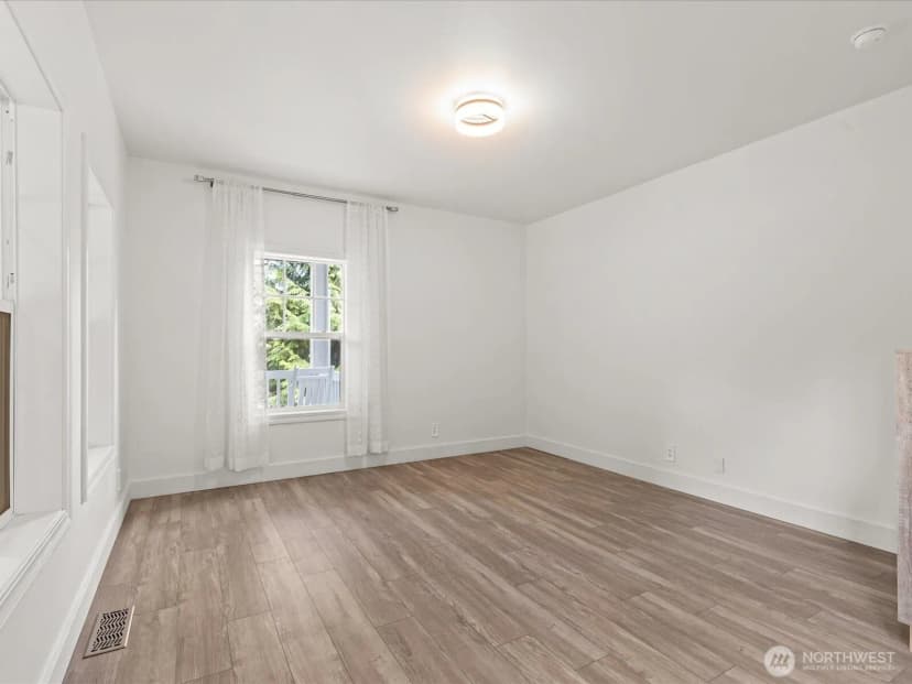 Property photo for 20832 104th Street Se, Snohomish photo 6