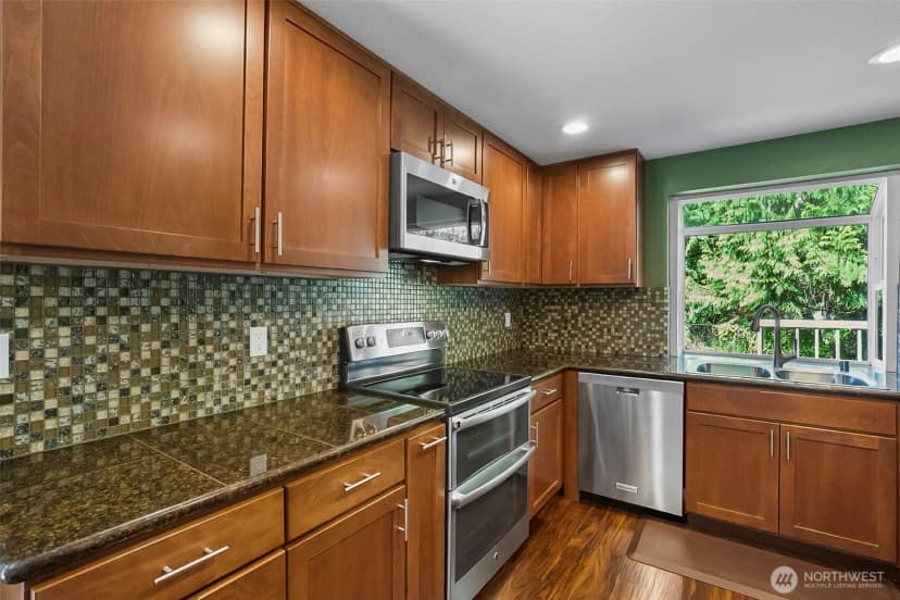 Property photo for 23822 35th Avenue W, Brier photo 11