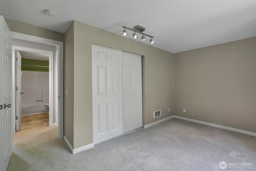 Property photo for 23822 35th Avenue W, Brier photo 33