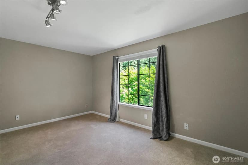 Property photo for 23822 35th Avenue W, Brier photo 32