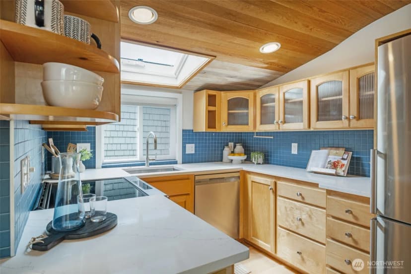 Property photo for 2235 Fairview Avenue E #6, Seattle photo 10
