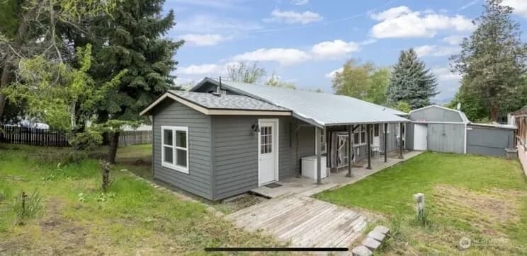 Property photo for 1591 Ne 3rd Street Ne, East Wenatchee photo 2