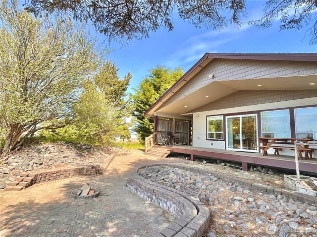 Property photo for 137 N Razor Clam Drive Sw, Ocean Shores