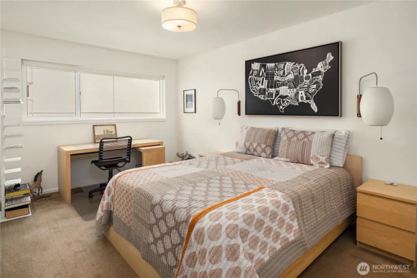Property photo for 2501 Canterbury Lane E, Seattle photo 17