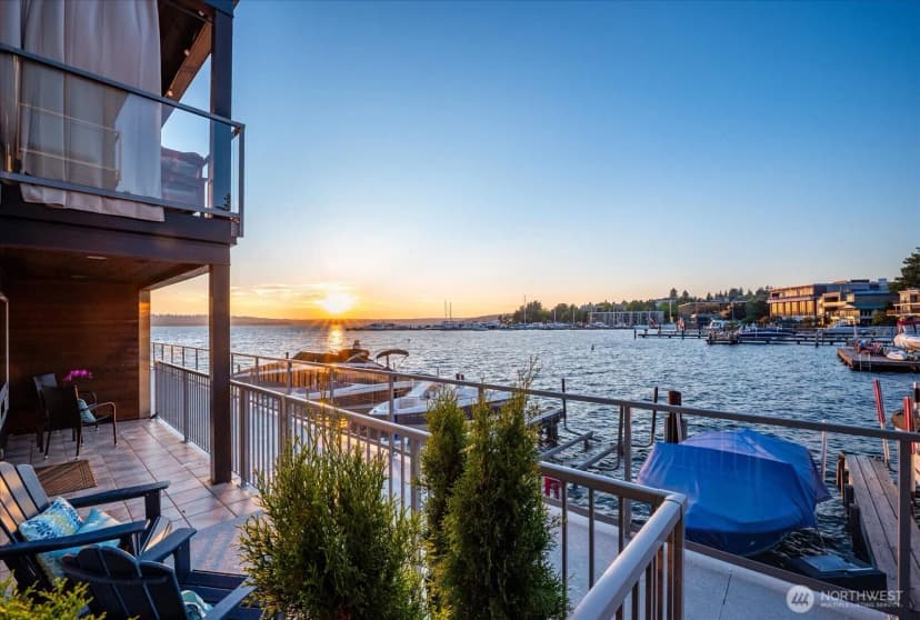 Property photo for 515 Lake Street S #102, Kirkland