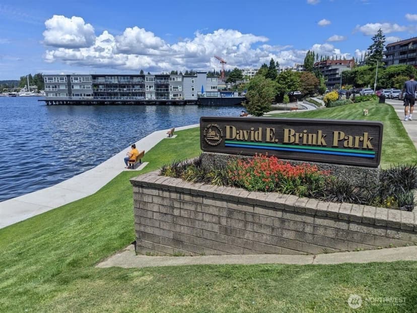 Property photo for 515 Lake Street S #102, Kirkland photo 27