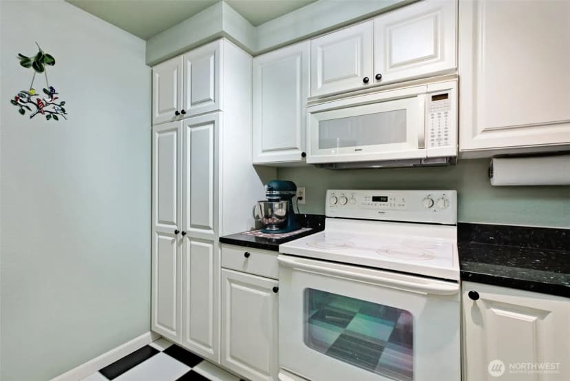 Property photo for 12704 Ne 144th Street #a204, Kirkland photo 11