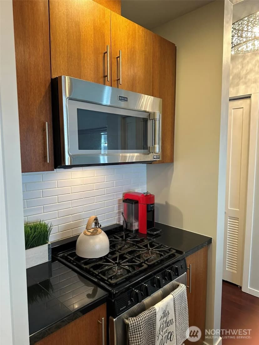 Property photo for 2721 1st Avenue #103, Seattle photo 9
