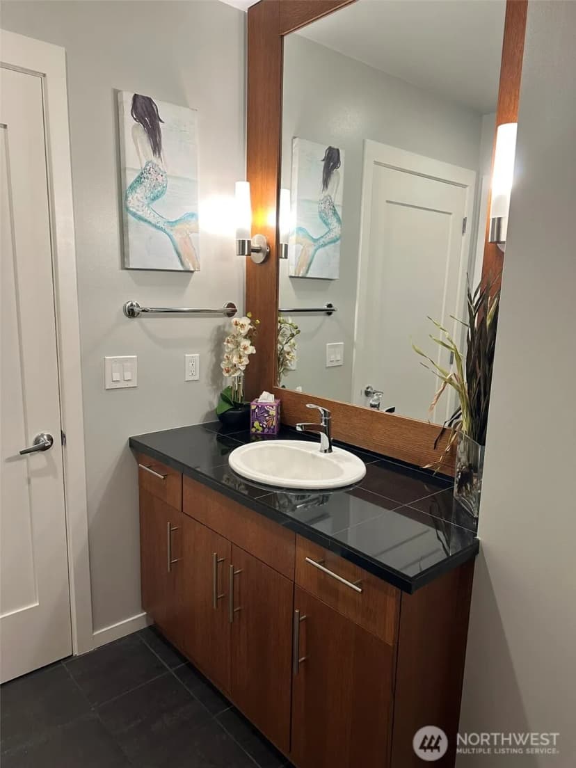 Property photo for 2721 1st Avenue #103, Seattle photo 12