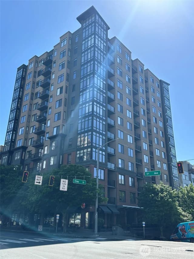Property photo for 2721 1st Avenue #103, Seattle photo 2