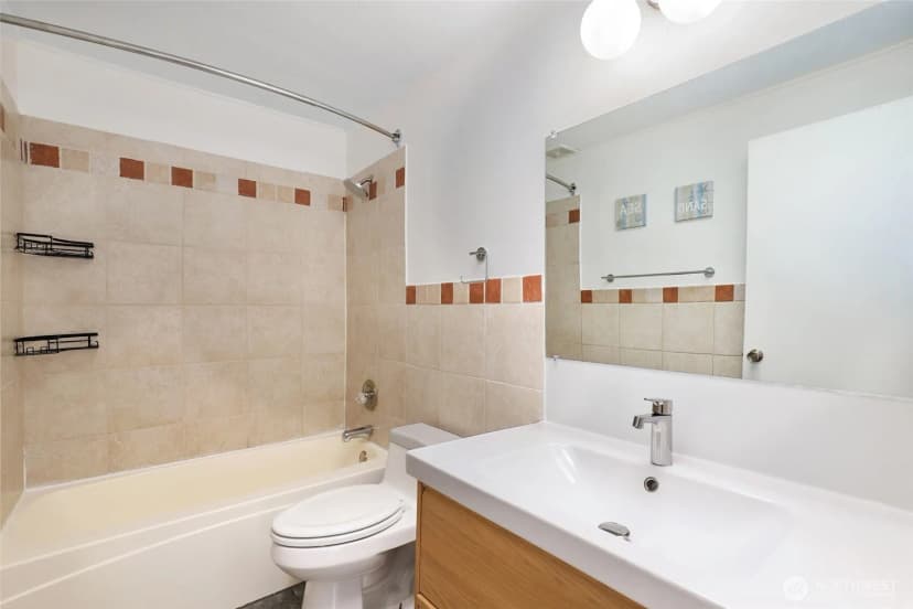 Property photo for 15759 119th Place Se, Renton photo 22