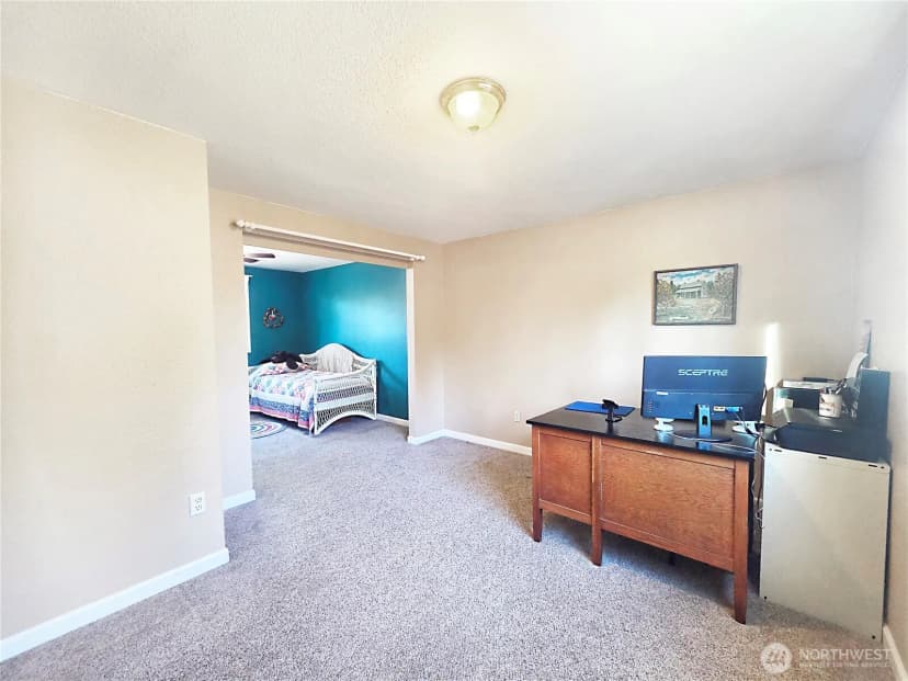 Property photo for 3200 Se 20th Court, Renton photo 11