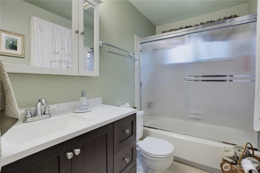Property photo for 3200 Se 20th Court, Renton photo 13