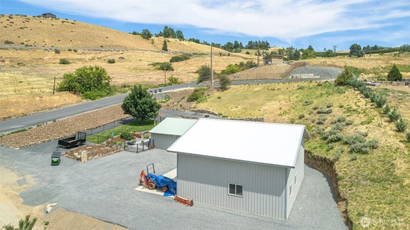 Property photo for 749 Wheeler Hill Road, Wenatchee photo 14