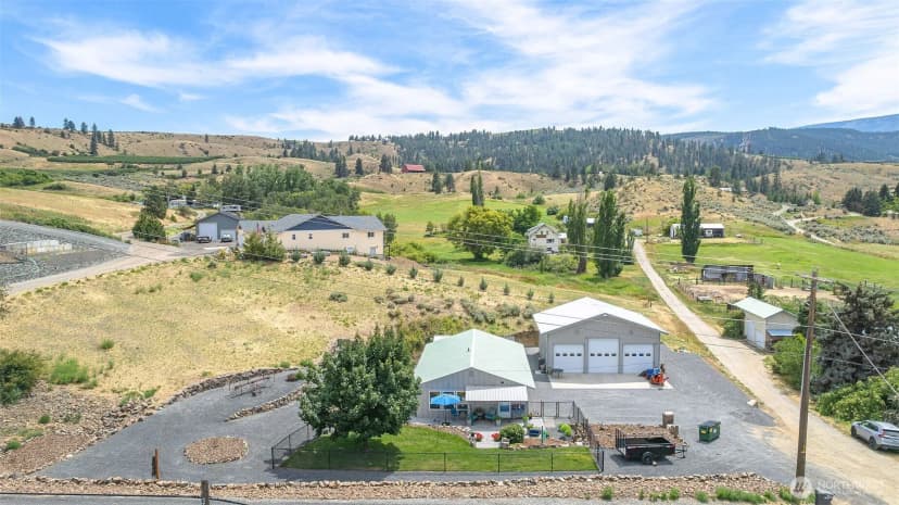 Property photo for 749 Wheeler Hill Road, Wenatchee photo 2