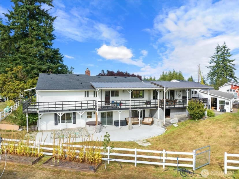 Property photo for 21520 50th Avenue Nw, Stanwood photo 24