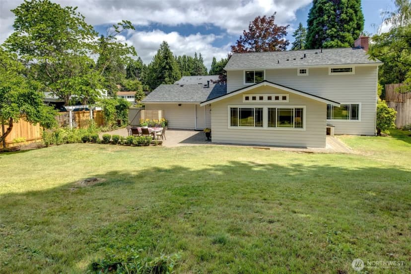 Property photo for 7616 Se 37th Place, Mercer Island photo 19