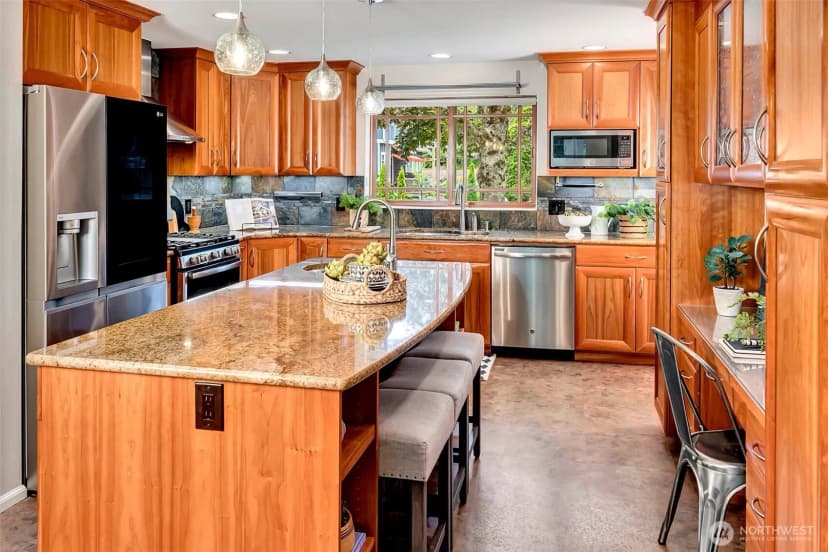 Property photo for 7616 Se 37th Place, Mercer Island photo 11
