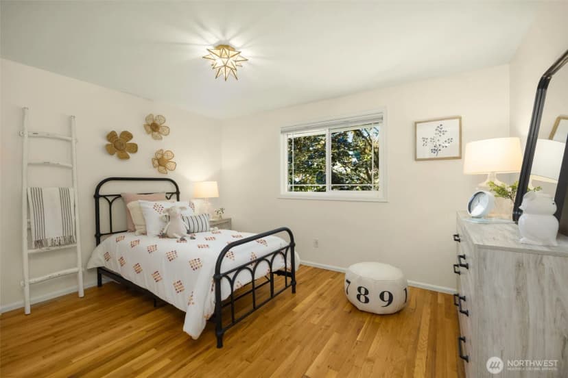 Property photo for 7616 Se 37th Place, Mercer Island photo 26
