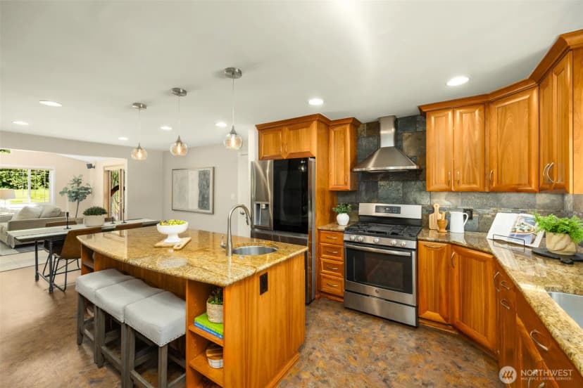 Property photo for 7616 Se 37th Place, Mercer Island photo 9