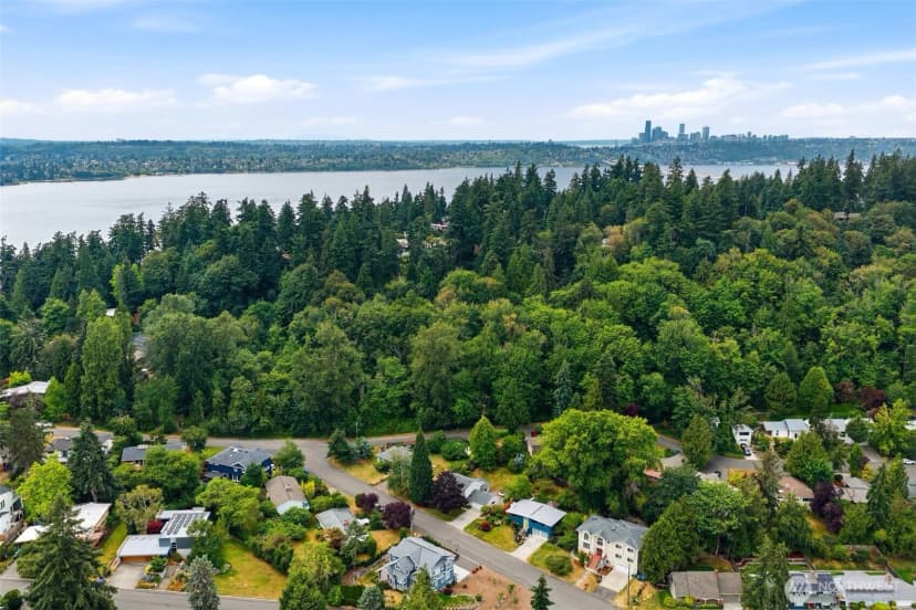 Property photo for 7616 Se 37th Place, Mercer Island photo 32