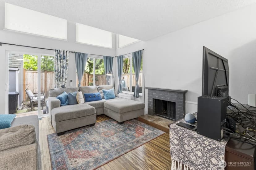Property photo for 8442 26th Avenue Sw #a, Seattle photo 5