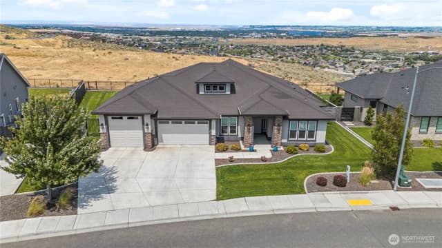 Property photo for 2132 Legacy Lane, Richland