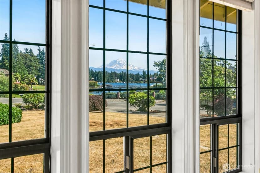 Property photo for 20015 Island Parkway E, Lake Tapps photo 20