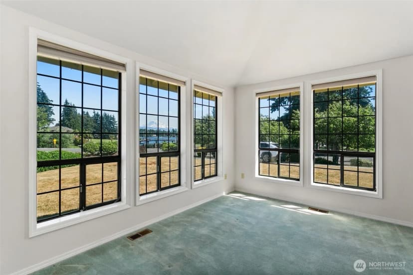 Property photo for 20015 Island Parkway E, Lake Tapps photo 21