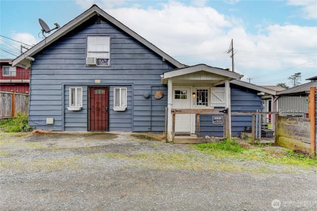 Property photo for 112 Cascade Avenue, Granite Falls
