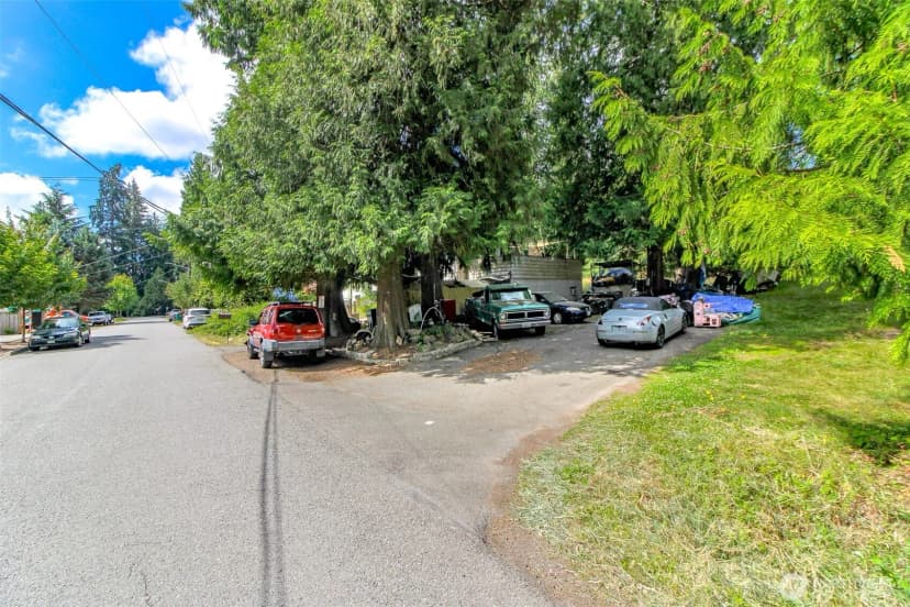 Property photo for 19226 7th Avenue W, Lynnwood photo 21