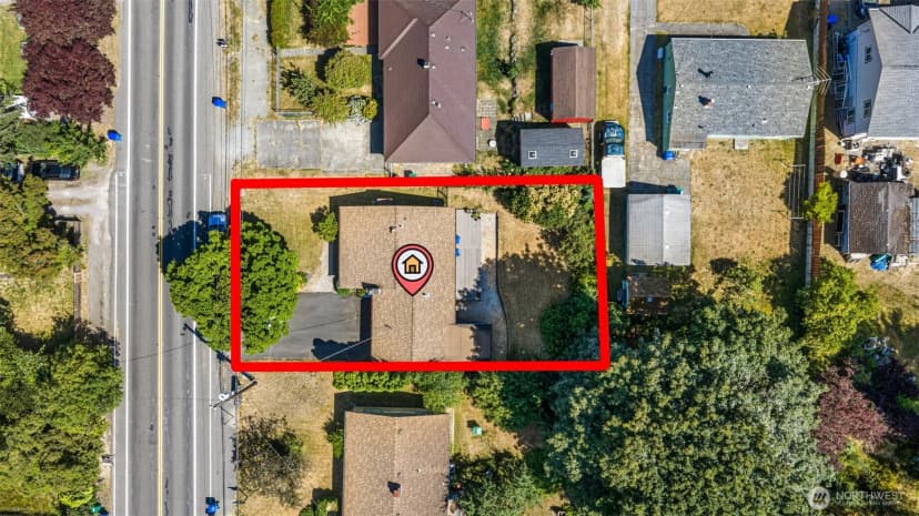 Property photo for 18042 10th Avenue Ne, Shoreline photo 21