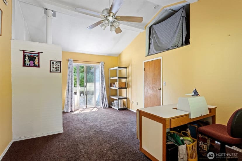 Property photo for 18042 10th Avenue Ne, Shoreline photo 15