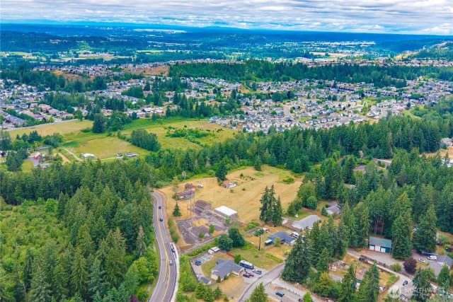 Property photo for 18707 Rhodes Lake Road E, Bonney Lake photo 3