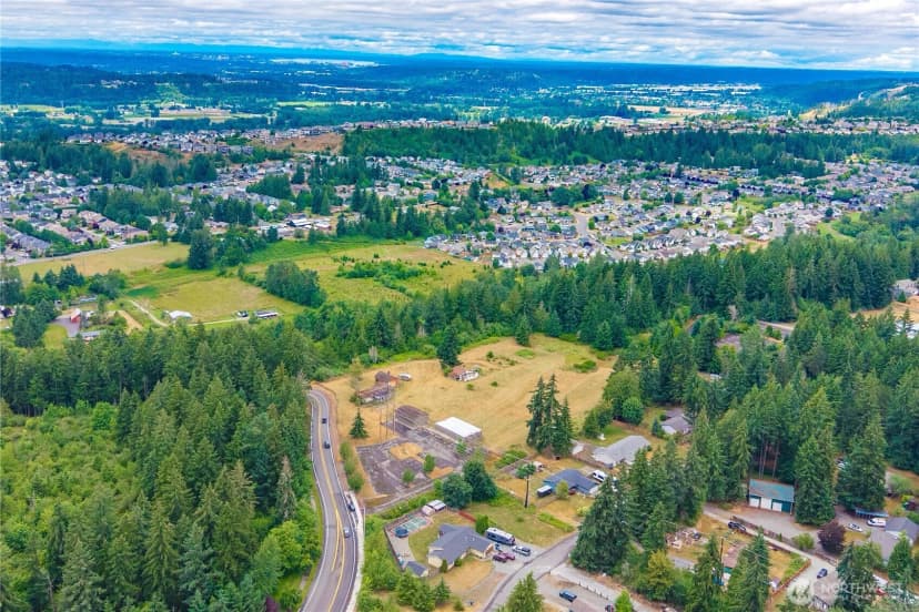 Property photo for 18707 Rhodes Lake Road E, Bonney Lake photo 3