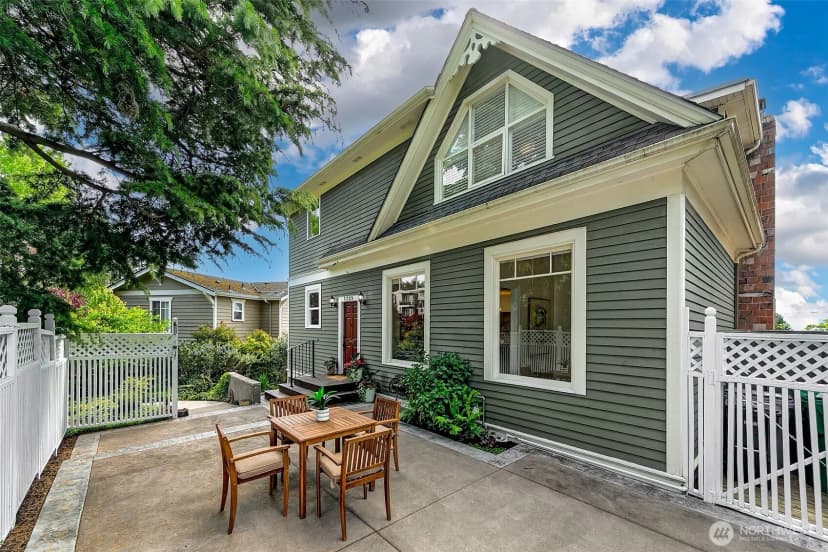 Property photo for 1225 9th Avenue W, Seattle photo 34