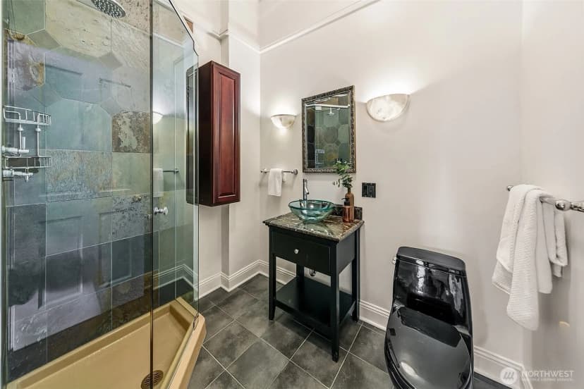 Property photo for 1225 9th Avenue W, Seattle photo 15