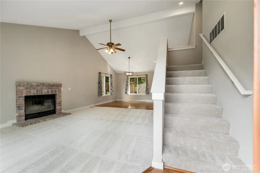 Property photo for 14818 4th Place Ne, Duvall photo 2