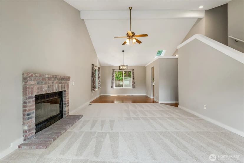 Property photo for 14818 4th Place Ne, Duvall photo 3