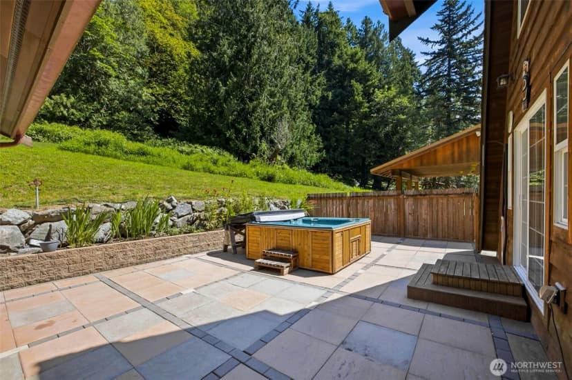 Property photo for 33217 Mount Tahoma Canyon Road E, Ashford photo 27