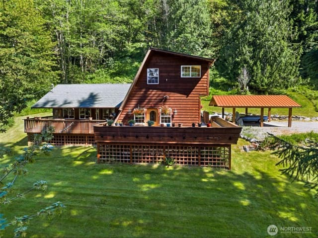 Property photo for 33217 Mount Tahoma Canyon Road E, Ashford